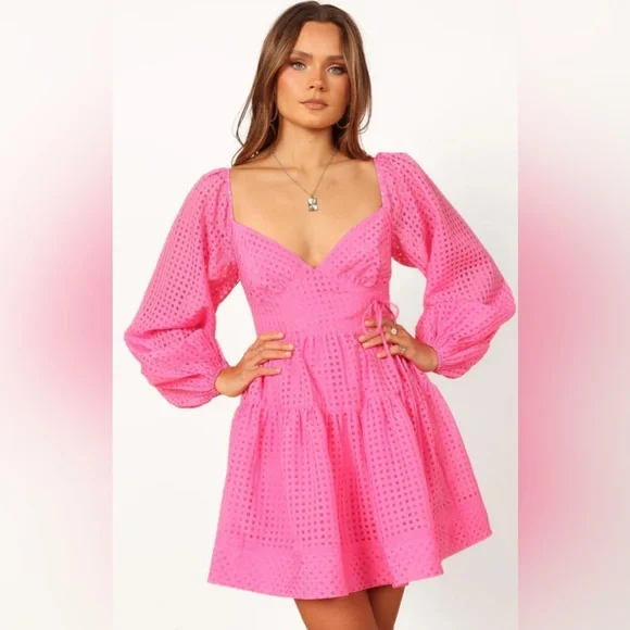 NWT Petal & Pup AUGUSTA LONG SLEEVE MINI DRESS - MAGENTA Size XL - Picture 1 of 16